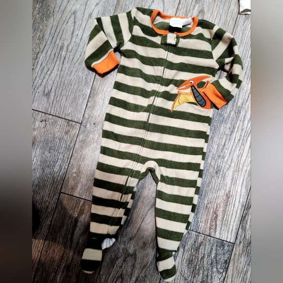 X2 Sleepers 12M- Both EUC/Like new!! - Picture 3 of 4